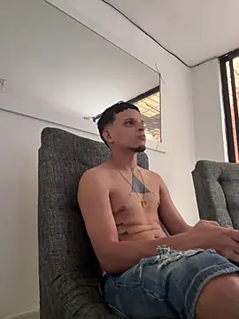 ArturoDelgado1 online show from March 11, 2026, 3:06 pm