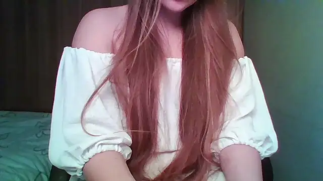 Snapshot of Evasapples chatting on April 7, 2026, 7:15 pm Evasapples online show from April 7, 2026, 7:15 pm