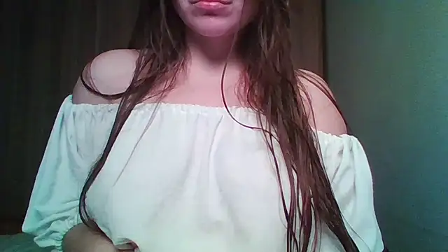 Snapshot of Evasapples chatting on May 9, 2026, 12:30 pm Evasapples online show from May 9, 2026, 12:30 pm