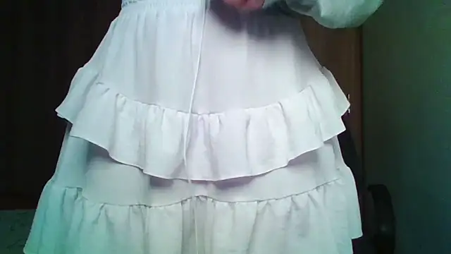 Snapshot of Evasapples chatting on April 16, 2026, 9:39 pm Evasapples online show from April 16, 2026, 9:39 pm