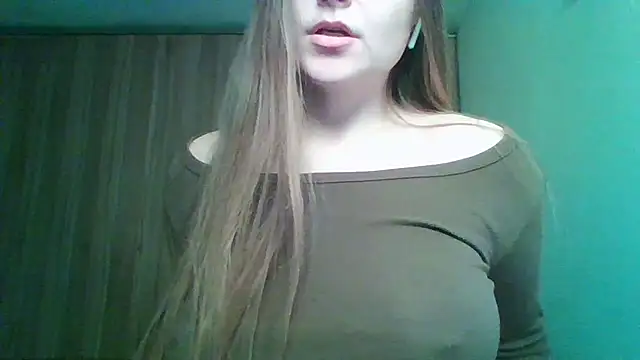 Snapshot of Evasapples chatting on March 22, 2026, 9:38 pm Evasapples online show from March 22, 2026, 9:38 pm