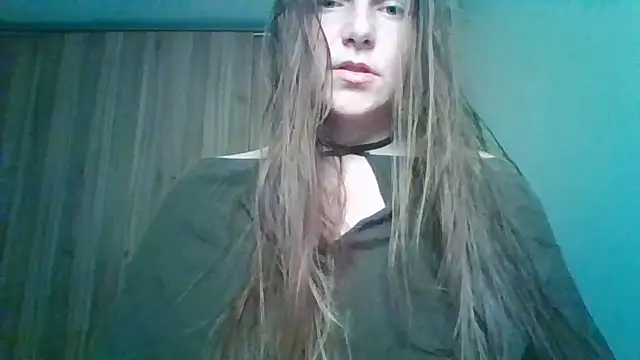 Snapshot of Evasapples chatting on May 26, 2026, 8:51 pm Evasapples online show from May 26, 2026, 8:51 pm