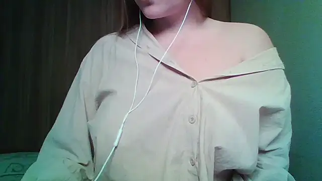 Snapshot of Evasapples chatting on April 9, 2026, 8:37 pm Evasapples online show from April 9, 2026, 8:37 pm