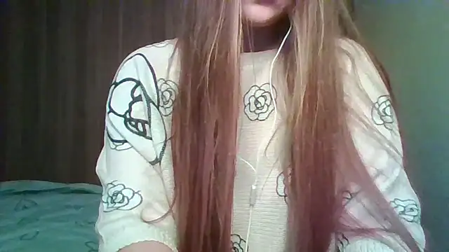 Snapshot of Evasapples chatting on April 2, 2026, 7:31 pm Evasapples online show from April 2, 2026, 7:31 pm