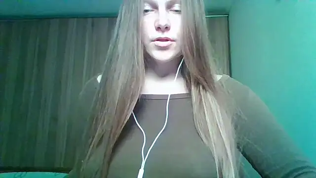 Snapshot of Evasapples chatting on March 27, 2026, 2:29 pm Evasapples online show from March 27, 2026, 2:29 pm
