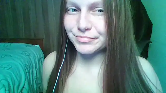 Snapshot of Evasapples chatting on April 8, 2026, 6:31 pm Evasapples online show from April 8, 2026, 6:31 pm