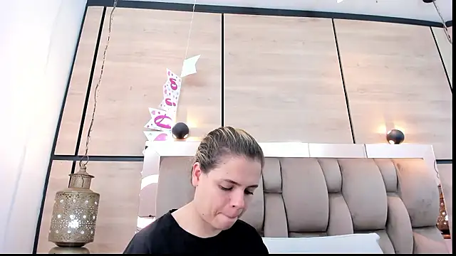 Snapshot of dorothy_vegga chatting on February 21, 2026, 3:08 am dorothy vegga online show from February 21, 2026, 3:08 am