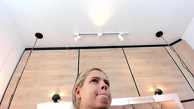 dorothy vegga online show from April 6, 2026, 5:19 am