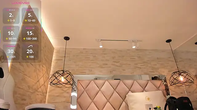 Snapshot of dorothy_vegga chatting on October 24, 2025, 4:00 am dorothy vegga online show from October 24, 2025, 4:00 am