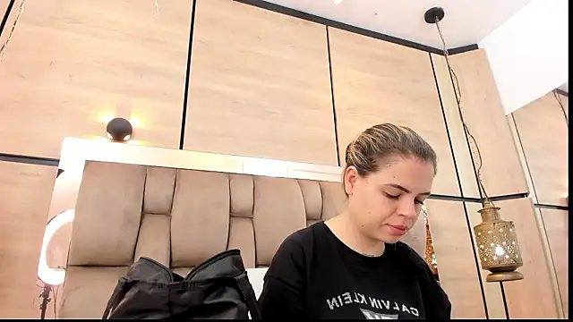 Snapshot of dorothy_vegga chatting on February 23, 2026, 3:41 am dorothy vegga online show from February 23, 2026, 3:41 am