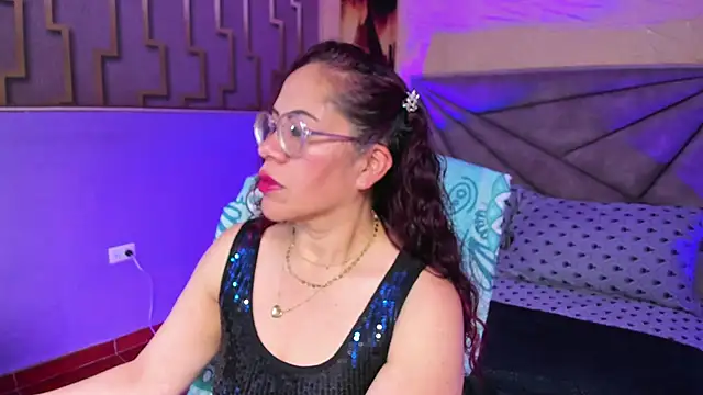 maria paulac online show from October 23, 2025, 4:44 am