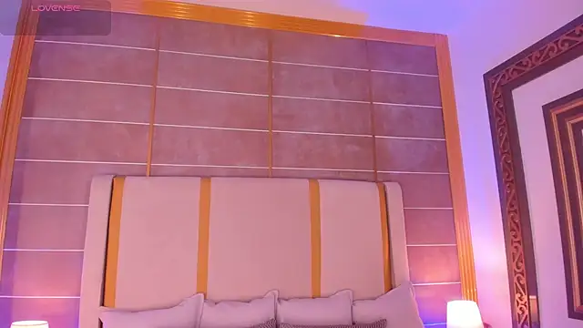 Snapshot of AbigailCarter chatting on October 9, 2025, 11:38 pm AbigailCarter online show from October 9, 2025, 11:38 pm