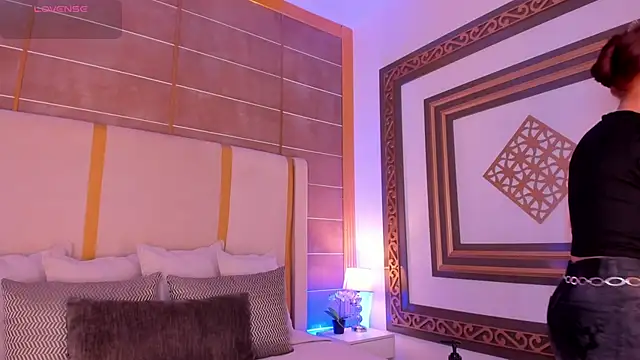 Snapshot of AbigailCarter chatting on December 3, 2025, 11:04 pm AbigailCarter online show from December 3, 2025, 11:04 pm