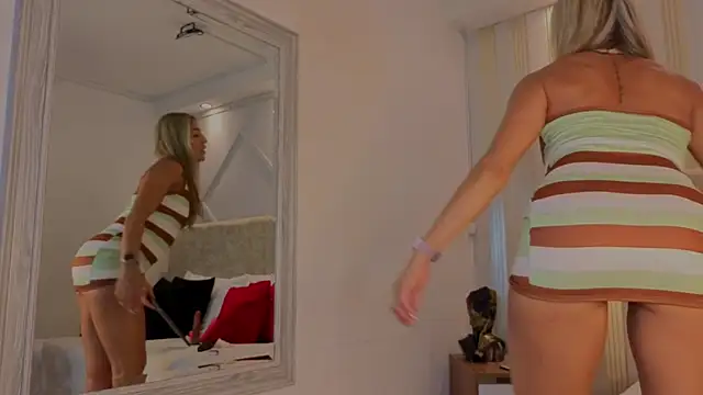 Tayra Pradit online show from October 6, 2025, 9:15 pm