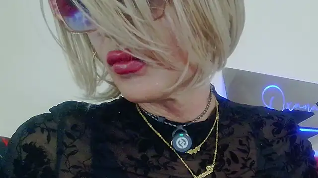 Snapshot of Jbisex chatting on April 18, 2026, 1:19 am Jbisex online show from April 18, 2026, 1:19 am
