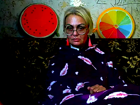 Gardener of Illusions online show from October 14, 2025, 7:03 pm