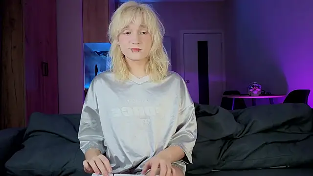 Gregory Byyrd online show from September 18, 2025, 8:45 pm