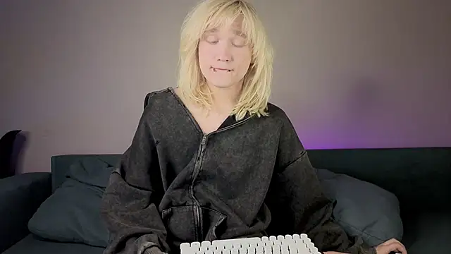 Gregory Byyrd online show from November 1, 2025, 9:30 pm