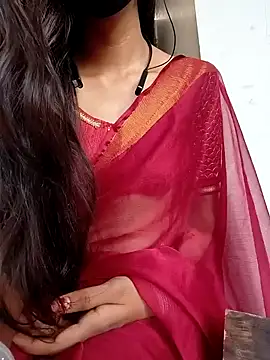 Snapshot of Tamilshaliniammu chatting on December 29, 2024, 1:24 am Tamilshaliniammu online show from December 29, 2024, 1:24 am