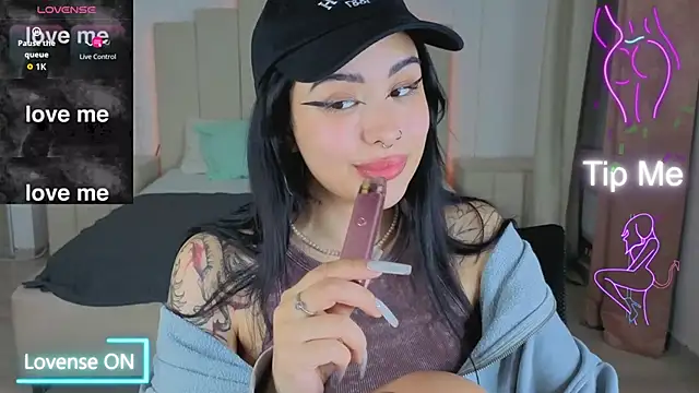 Snapshot of baby__kim chatting on December 21, 2025, 2:52 pm baby kim online show from December 21, 2025, 2:52 pm