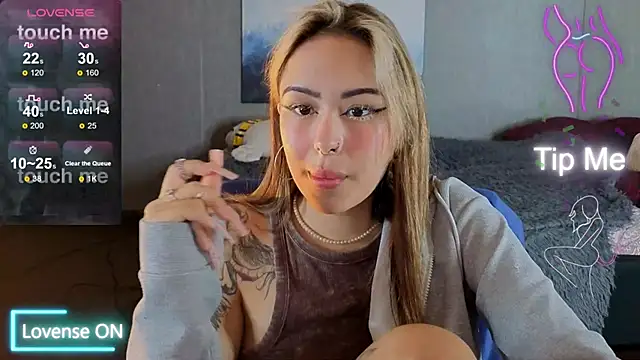 baby  kim online show from October 28, 2025, 5:18 am