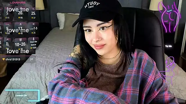 Snapshot of baby__kim chatting on December 20, 2025, 8:55 pm baby kim online show from December 20, 2025, 8:55 pm