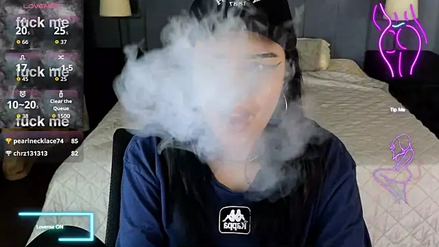 Snapshot of baby__kim chatting on December 20, 2025, 8:50 am baby kim online show from December 20, 2025, 8:50 am