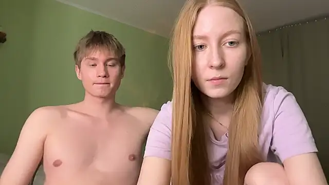 Snapshot of AliceStoneJhonyStone chatting on February 2, 2026, 2:16 pm AliceStoneJhonyStone online show from February 2, 2026, 2:16 pm