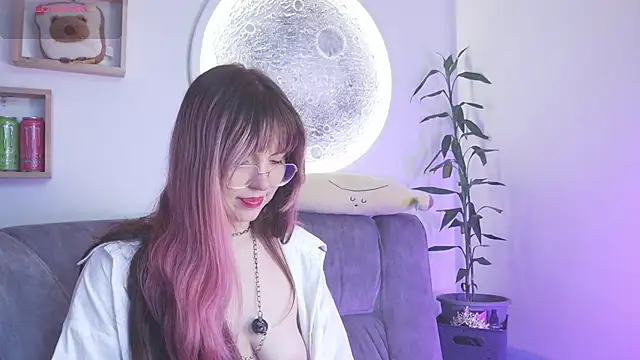 cherrybom969 online show from June 5, 2026, 5:18 pm