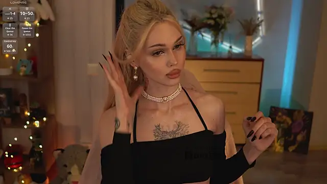 ManiFreyja online show from April 11, 2026, 6:00 pm