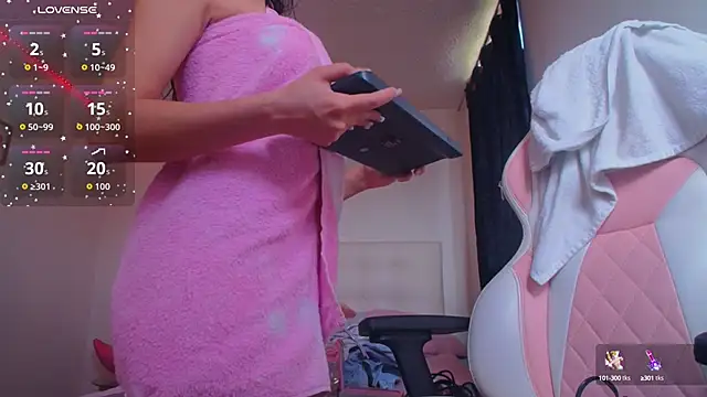 Snapshot of Madysson_leee chatting on September 23, 2025, 2:24 pm Madysson leee online show from September 23, 2025, 2:24 pm