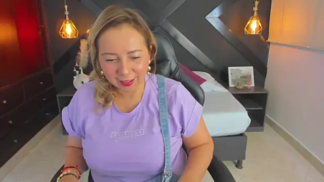 Snapshot of andre_soto_ chatting on October 5, 2025, 2:57 am andre soto online show from October 5, 2025, 2:57 am