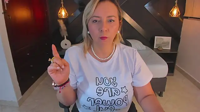 Snapshot of andre_soto_ chatting on September 11, 2025, 2:00 am andre soto online show from September 11, 2025, 2:00 am