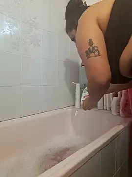 kittymorenita26 online show from February 8, 2025, 6:22 pm