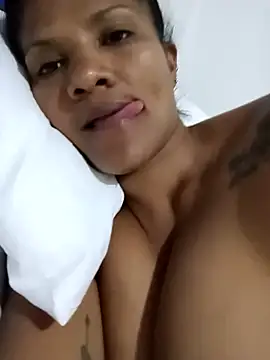 Snapshot of alejandraboobs07 chatting on December 4, 2024, 4:26 am alejandraboobs07 online show from December 4, 2024, 4:26 am