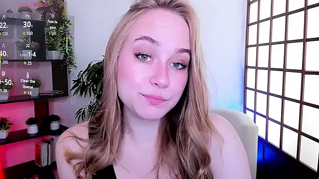 LianaBright online show from May 31, 2026, 2:06 am