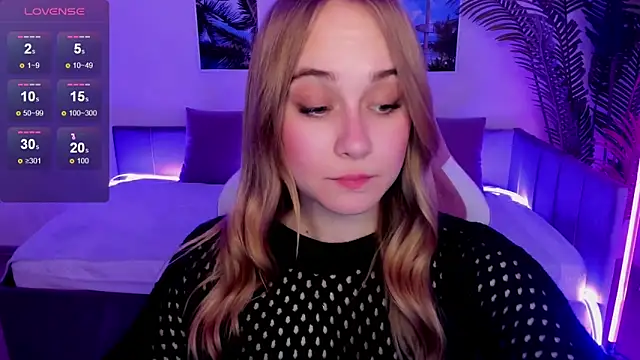 Snapshot of LianaBright chatting on March 18, 2025, 9:01 am LianaBright online show from March 18, 2025, 9:01 am