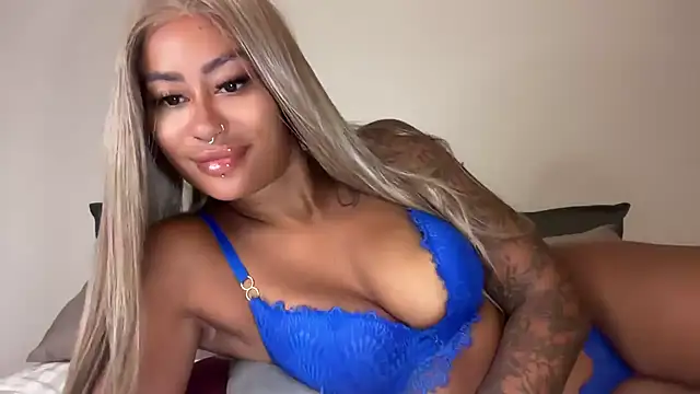 CoCo-Queen online show from January 13, 2025, 3:12 am