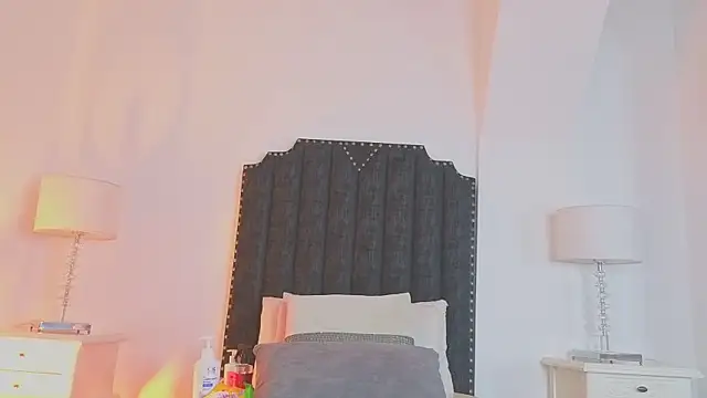 Snapshot of samanta_william chatting on September 25, 2025, 3:01 am samanta william online show from September 25, 2025, 3:01 am