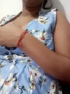 EeshaBhabi online show from April 13, 2026, 2:32 pm