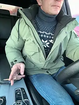 Snapshot of AlexGWoW chatting on February 17, 2025, 2:28 pm AlexGWoW online show from February 17, 2025, 2:28 pm