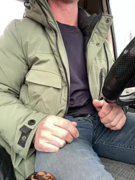 Snapshot of AlexGWoW chatting on January 15, 2025, 8:30 am AlexGWoW online show from January 15, 2025, 8:30 am