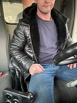 Snapshot of AlexGWoW chatting on January 27, 2025, 11:11 am AlexGWoW online show from January 27, 2025, 11:11 am