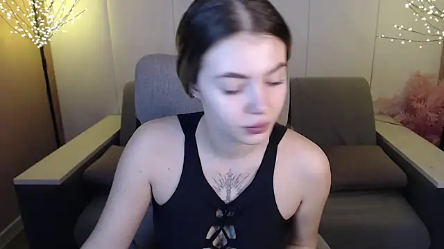 Ritaneer online show from March 18, 2025, 9:12 am