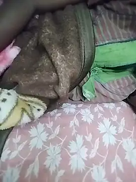 aadhini01 online show from January 22, 2025, 8:06 pm