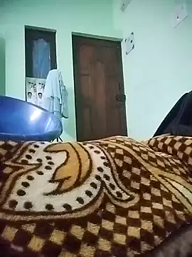 aadhini01 online show from February 12, 2025, 12:05 am