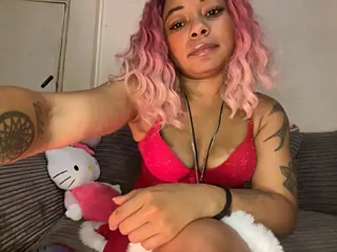 Snapshot of ChloeRebel chatting on December 20, 2024, 10:32 pm ChloeRebel online show from December 20, 2024, 10:32 pm