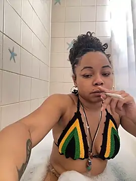 Snapshot of ChloeRebel chatting on January 3, 2025, 1:46 pm ChloeRebel online show from January 3, 2025, 1:46 pm