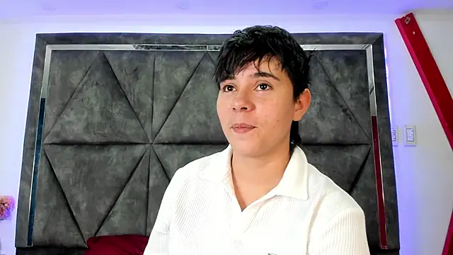 Snapshot of AbbySmiitth_ chatting on February 26, 2026, 10:21 pm AbbySmiitth online show from February 26, 2026, 10:21 pm