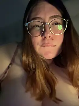 yourcutesarah online show from May 1, 2026, 6:07 am